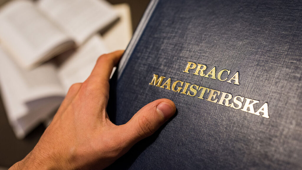 Najczęstsze błędy w pisaniu prac magisterskich oraz licencjackich i jak ich uniknąć
